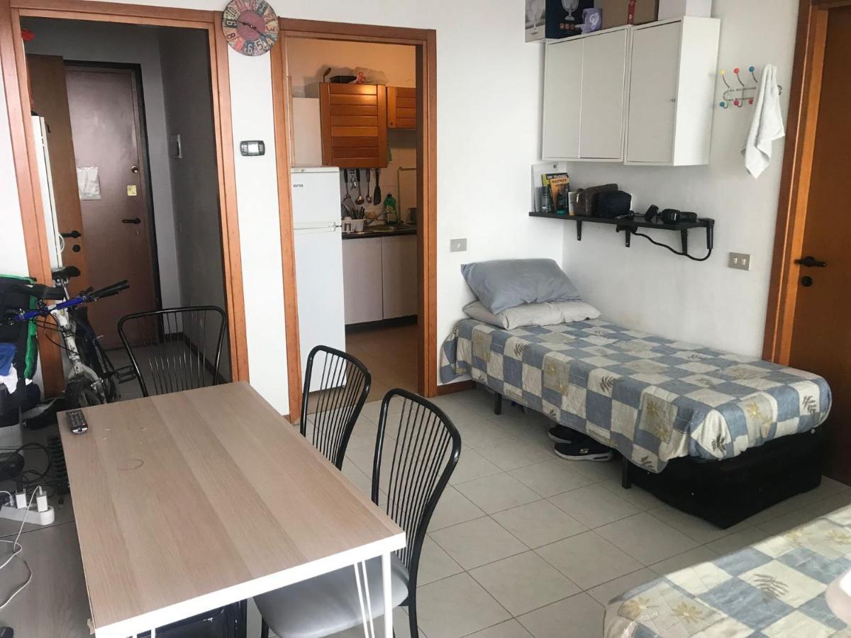 Hotel Milan White Tower Flat Bisceglie M1 Exterior foto